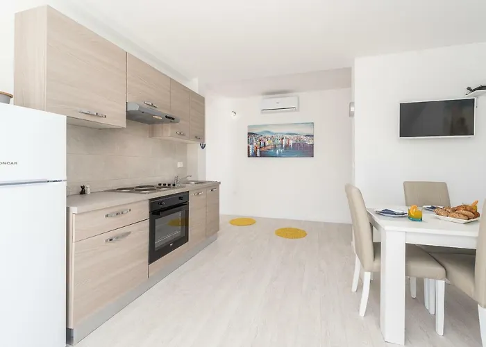Apartments Hiperion